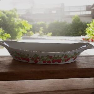 Action (Japan) Strawberries N' Cream 12" Au gratin Baking Dish Vintage Bakeware